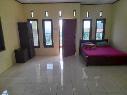 Sewa villa murah/Sewa villa puncak bogor/top view/Villa Pertiwi weekday