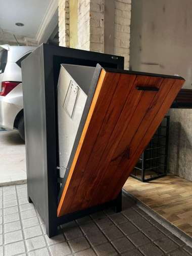 Tempat Sampah Outdoor | Tong Sampah Industrial Besi Galvanis -KITANATA KLOZA LIFT BESI