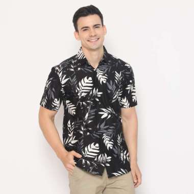 Platini Kemeja Motif Hawai Pria Lengan Pendek Katun Hitam 132057 M