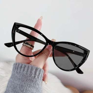 Kacamata Lensa Photocromic Anti Radiasi Wanita Pria Bingkai Titanium Komputer Anti Uv hitam