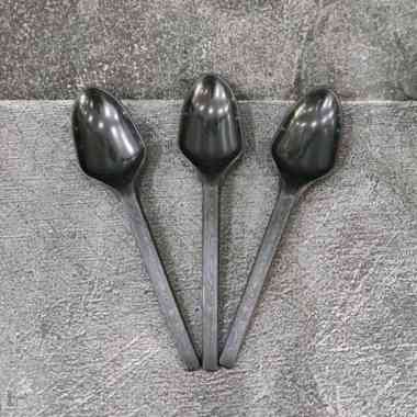 Sendok Makan Plastik HITAM / PUTIH BENING isi 100 pcs Big Spoon BENING