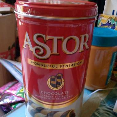 Astor Kaleng Wafer Stick 330 gr Chocolate