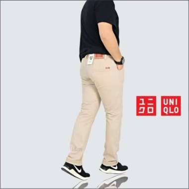 Celana Chino Panjang Pria / Celana Chino Panjang Cowo Cowok Uniqlo - Mocca, 34 32 Krem