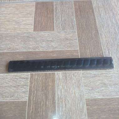 LIS KERAMIK GRANITE MURAH KUKU MACAN 20CM LIS KERAMIK | LIS TANGGA HITAM