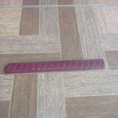 LIS KERAMIK GRANITE MURAH KUKU MACAN 20CM LIS KERAMIK | LIS TANGGA MERAH