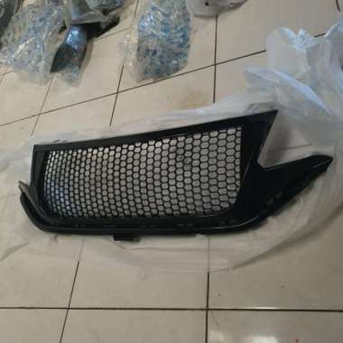 Front Grill / Grille Depan Sporty Hitam BRV