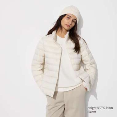 UNIQLO Jaket Winter Wanita Ultra Light Down Jacket Kerah Tegak - Off White 2XL