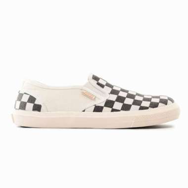 Sepatu Slip On Johnson - Venus Square 42