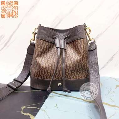 AIGNER Ilona Fango Drawstring Bucket Bag in Signature Brown Brown