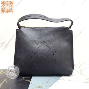 AIGNER Stella Hobo Shoulder Bag in Black