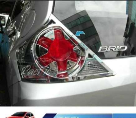 JSL Garnish lampu Stoplamp belakang Chrome Brio 2012-2015