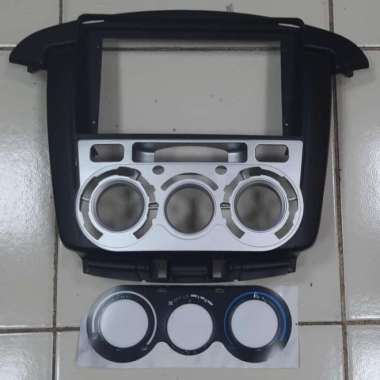 frame head unit android 9 inch innova