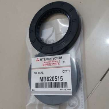 L200 Triton oil seal front fly wheel