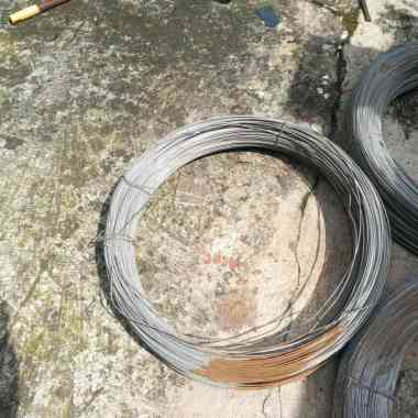 20 kg kawat seng 2,4 mm BWG 13 stok lama