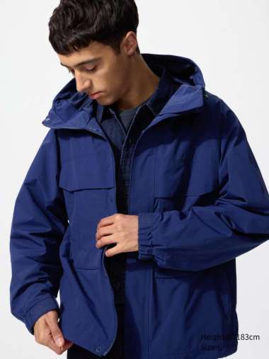 UNIQLO Jaket Parka Windproof Tahan Angin Pria BLUE S