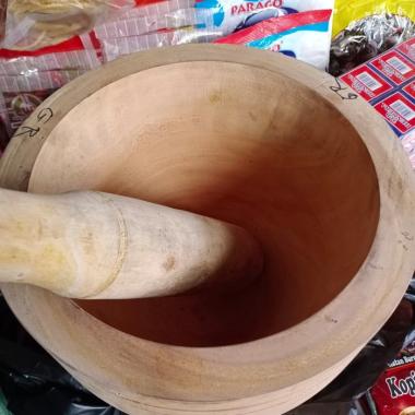 Lesung Kayu/Ulekan Kayu