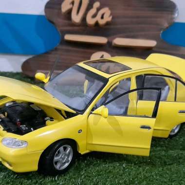 Diecast Miniatur KIA Qianlima Hyundai Accent skala 1:18