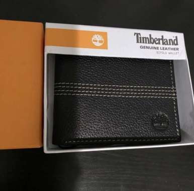 Timberland Leather Sport Passcase Wallet