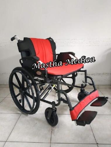 Kursi roda maksimum Kursi roda jumbo kursi roda big size Merah