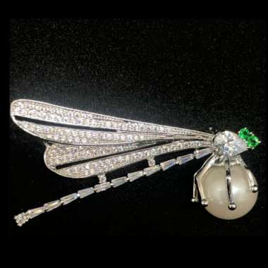 Bros Tema Fauna Binatang dengan Mutiara Air Laut dan Kristal Swarovski 1