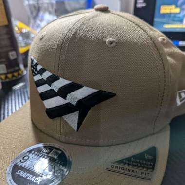 Topi HAT New Era Collabs Paper Plane Edisi Rare BNIB Bukan Pre Loved tidak keluar di Indonesia