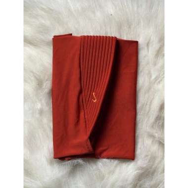 BERGO HAMIDAH/KERUDUNG INSTAN /KERUDUNG OLAHRAGA SIZE L MERAH BATA