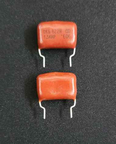 Capacitor Mylar Atau Kapasitor Milar 6200PF 622H 1500V - Harga per 3 Pcs