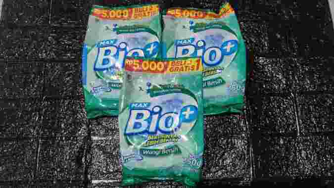 Max Bio+ Detergen Bubuk 250 gram Beli 2 Gratis 1 (3pcs)