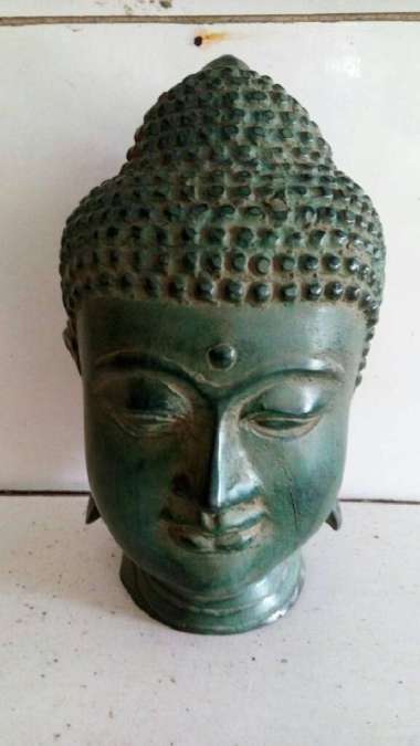 patung perunggu kepala budha (20 cm)