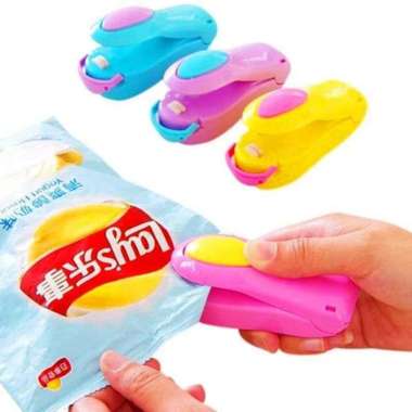 Super Handy Sealer Pengemas Makanan / Mini Hand Sealer Perekat Plastik / perekat plastik steples pen