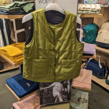 EIGER ROMPI WANITA WS VARSHA REVERSIBLE VEST - BLACK - S M