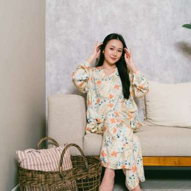 Aykowear Baju Tidur Piyama Wanita Rayon Celeste Set Celana Pendek