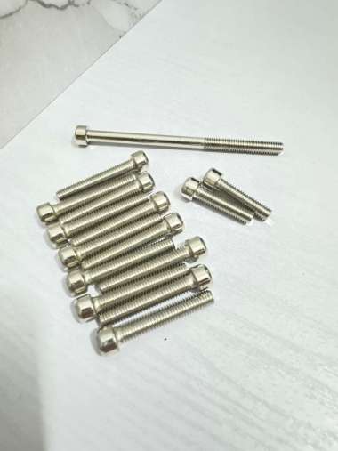 Baut Blok BEAT FI BEAT STREET Mesin Bak Mesin Crankcase CVT Kiri Kanan Baud Block BEAT FI BEAT STREE