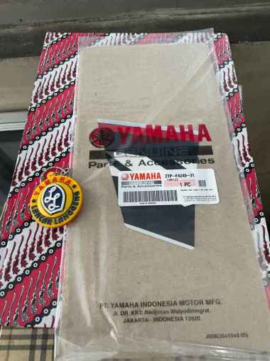 STIKER/STRIPING YAMAHA NEW VIXION ADVANCE 2016 PUTIH ORIGINAL YGP 2TP-F4249-31