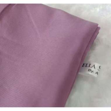 Warna Mauve Ukuran 110 cm x110 cm Jilbab bella square berbahan polly cotton dengan ukuran 110 cm x 1