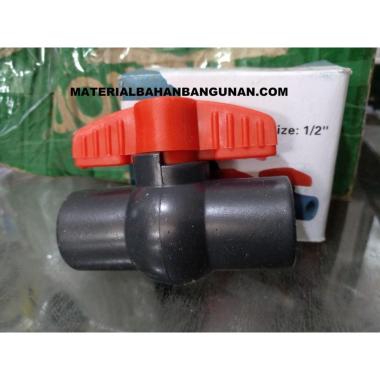 Kran Sambungan Pipa Air 1/2 inch Drat dalam PVC Balvalve Cisal Murah