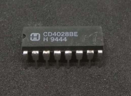 IC CD4028BE CD4028 BE BCD-To-Decimal Decoder