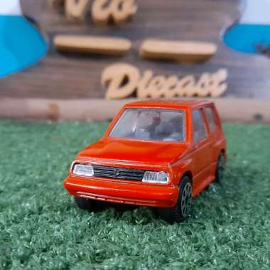 Diecast Miniatur Suzuki Vitara merah skala 1:43