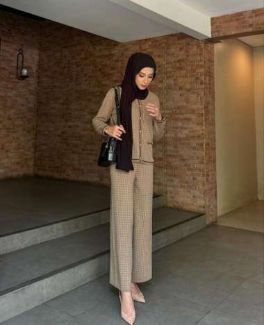 GONEGANI OFFICIAL - One Set Knit Wanita Bianca Set Mocca