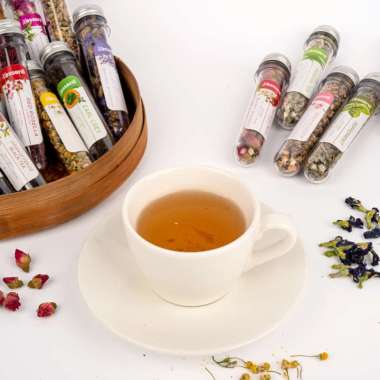 ESSENLI Flower Tea in Tube Jar / Souvenir Teh Ocha