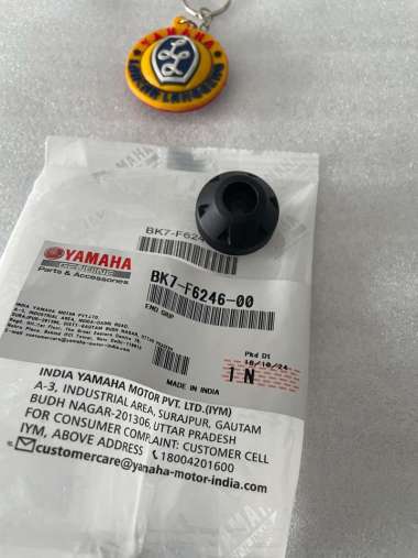 JALU STANG END GRIP YAMAHA R15 V3 R15 M R15 V4 BK7-F6246-00 ORIGINAL YGP