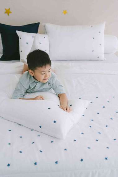 The Voyage- Little Dreamer - Sprei set- Roemah Sprei (Prive) 100x200 Twinkle Star