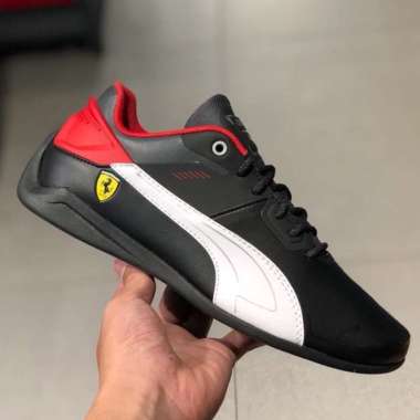 Puma Sepatu Sneakers Ferrari Drift Cat Delta Black- 306864 04 6.5