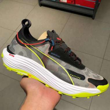 Puma Sepatu Olahraga Lari Outdoor Voyage Nitro 3 Black-Lime Pow-Activ 377745 06 9.5