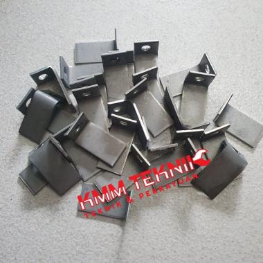 SIKU L RAMSET ANGLE CLIP TEBAL 2MM 1 SET / 50 PCS PAKU BETON PLAFON