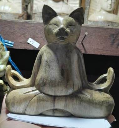 Patung kucing yoga 15cm ukiran kayu hijau