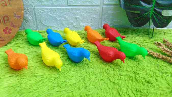 PLUIT-BURUNG TERMURAH! ECER 1pcs PELUIT ANAK MOTIF BURUNG LUCU PLUIT PARKIR PRIWITAN SEMPRITAN BISA 