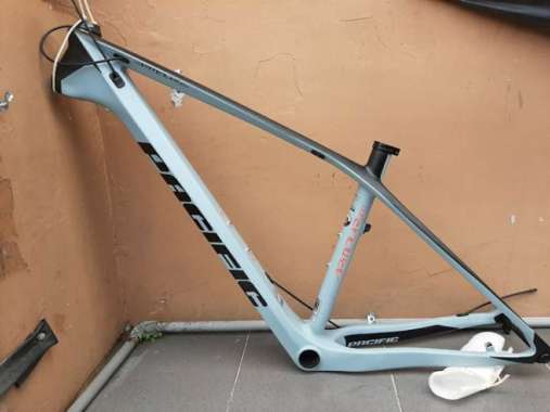 FRAME PACIFIC ARMOUR 800 SIZE M CARBON