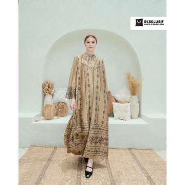 Heaven Lights Naraya Outer - Ivory (Hanya Outer) XXL