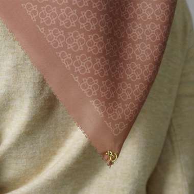 Jenna and Kaia - Sierra Scarf - Hijab Kerudung Segi Empat FAWN